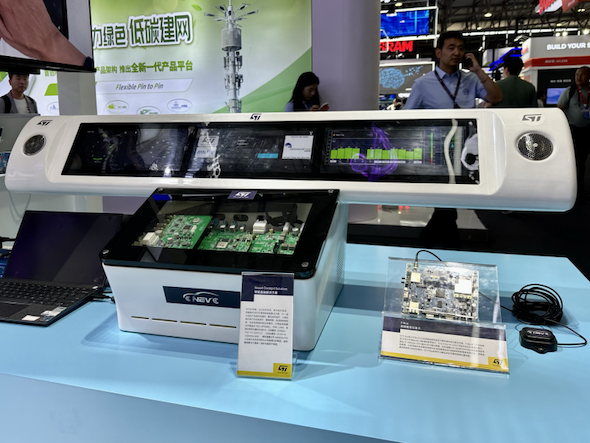 四輪計算機的相同與不同，娛樂與安全缺一不可