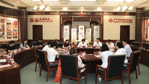 通鼎助学筑梦想 震中学子赴荣光
